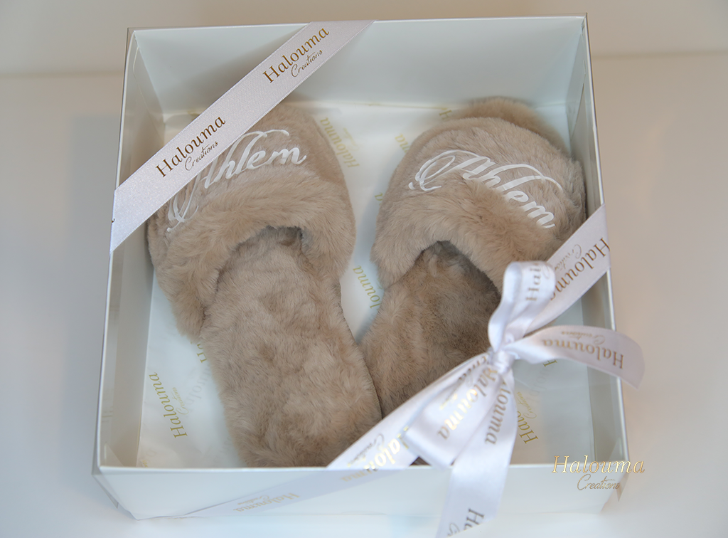 CHAUSSONS FLUFFY PERSONNALISÉ MOCHA