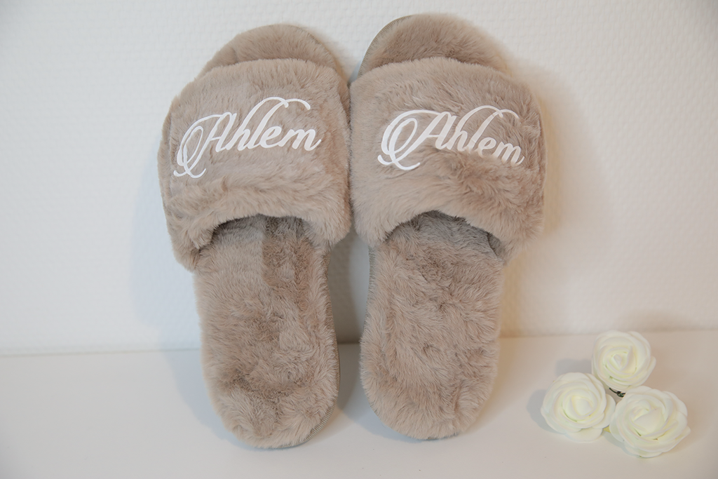 CHAUSSONS FLUFFY PERSONNALISÉ MOCHA