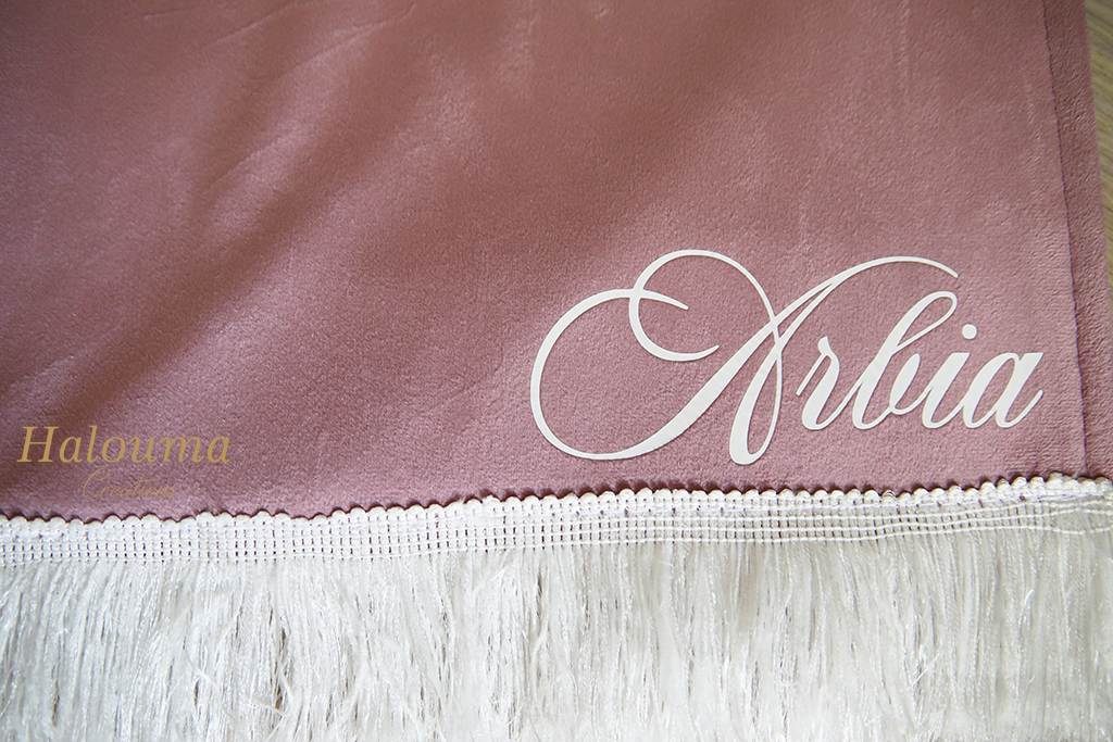 TAPIS DE PRIÈRE VELOURS ROSE PERSONNALISÉ
