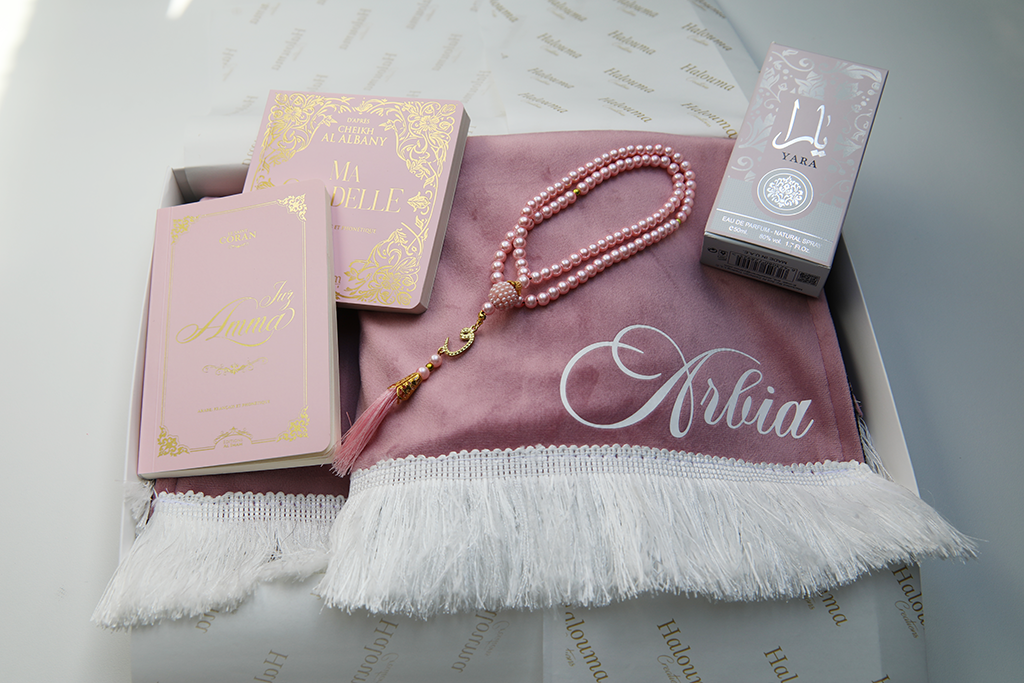 COFFRET TAPIS DE PRIÈRE YARA PERSONNALISÉ