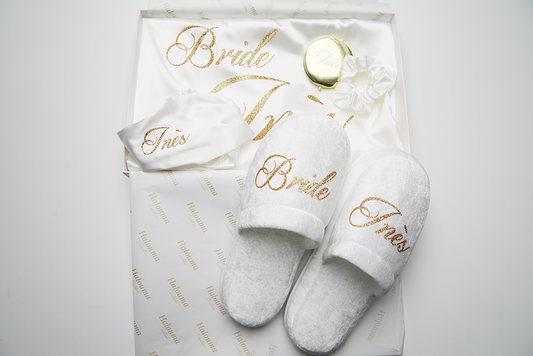 BRIDAL BOX L'ESSENTIEL KIMONO À PLUMES NUISETTE ET CHAUSSONS